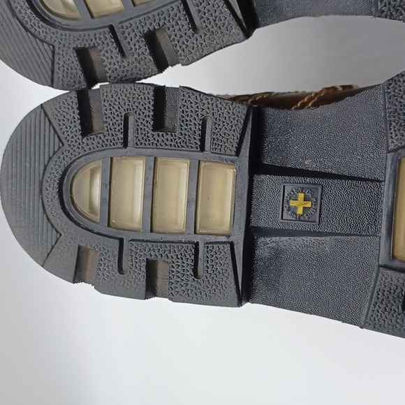 Doc Martens Quincy Chunky Leather Boots Size 12M Brown 90s Y2K Unisex - Picture 14 of 14